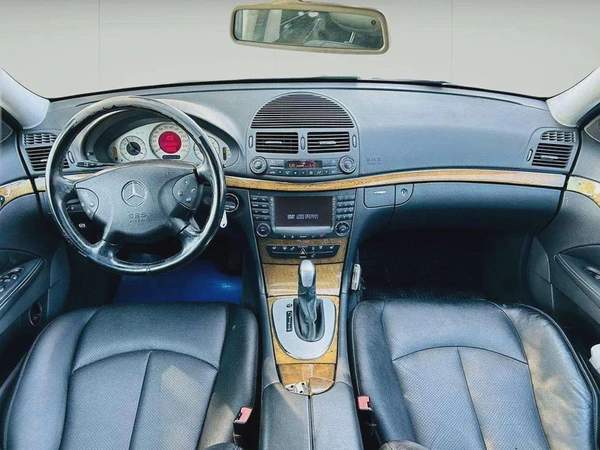 MERCEDES BENZ E320 - 2004 - CLEAN CAR FRESH JAPAN IMPORT