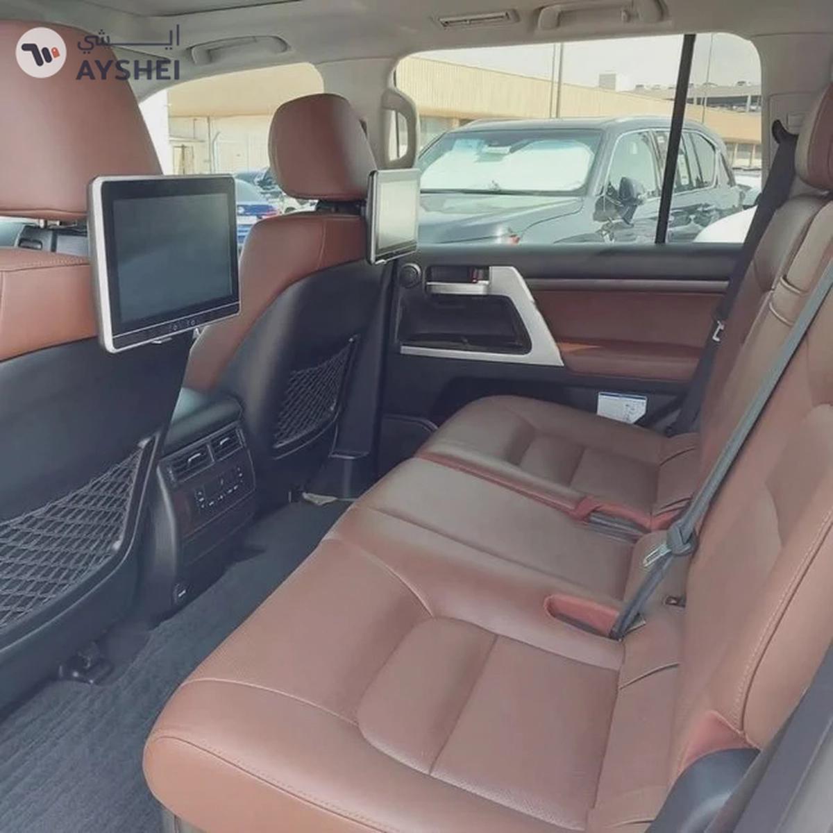 Toyota Land Cruiser TOYOTA LANDCRUISER VXR GRAND TOURING V8 5.7 - AED 255,000-4-4