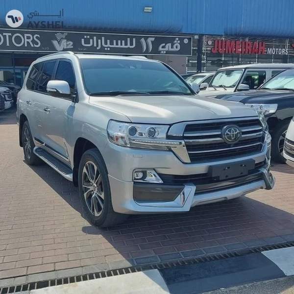 Toyota Land Cruiser TOYOTA LANDCRUISER VXR GRAND TOURING V8 5.7 - AED 255,000