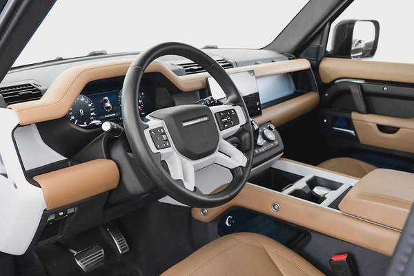 6,384 AED / 60 months | 0% DP | 2025 Landrover Defender 110 P300 X-Dynamic / Agency Warranty