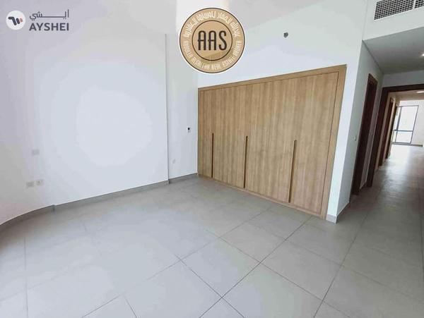 Spacious 3BK ! Near metro station !only 140k ready to move