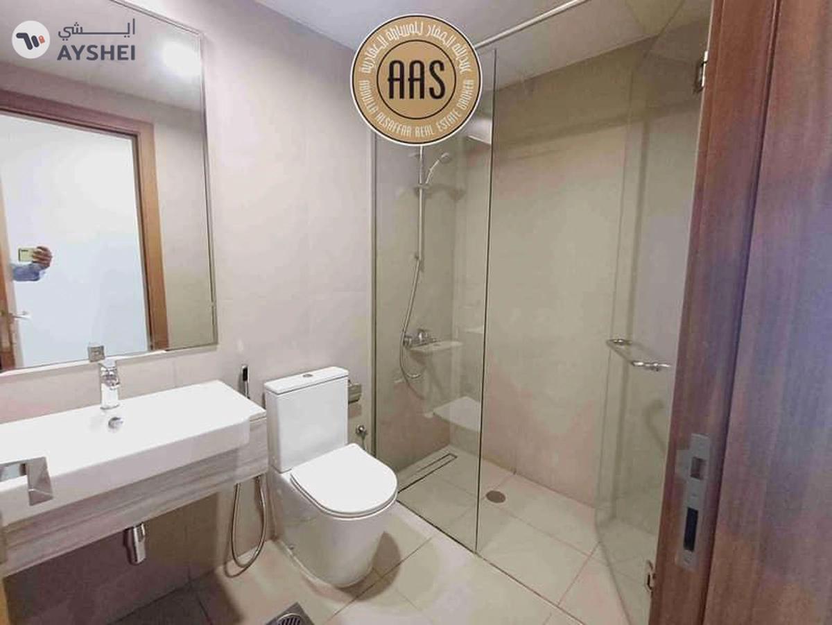 Spacious 3BK ! Near metro station !only 140k ready to move-13-13