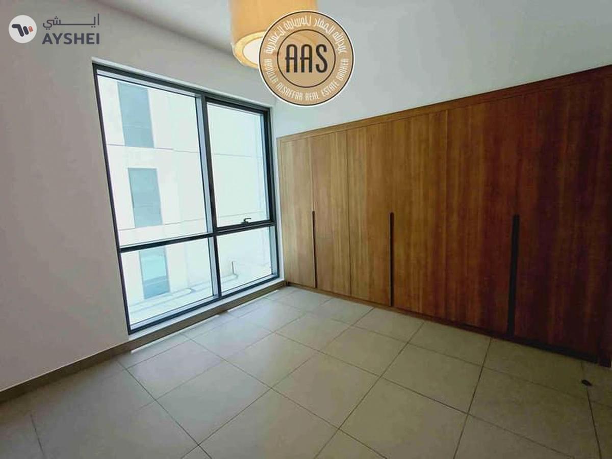 Spacious 3BK ! Near metro station !only 140k ready to move-15-15