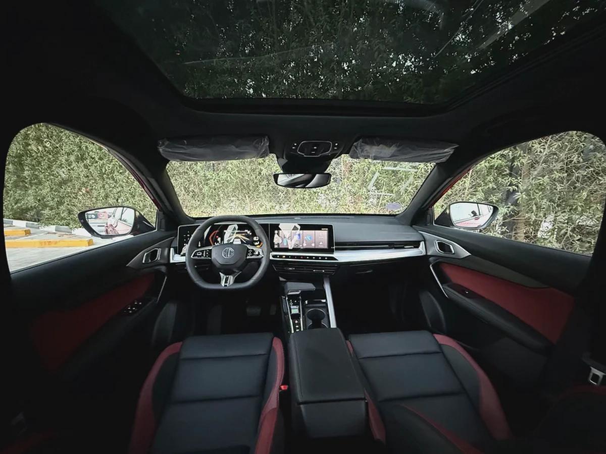MG One - 2025 - Top Line - Sport Seats -GCC-13-13
