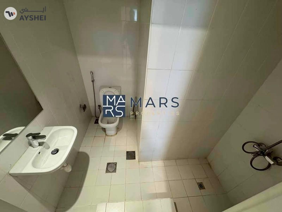 Luxurious 03 Bedroom Villa | Prime Location of Nasma |-6-6