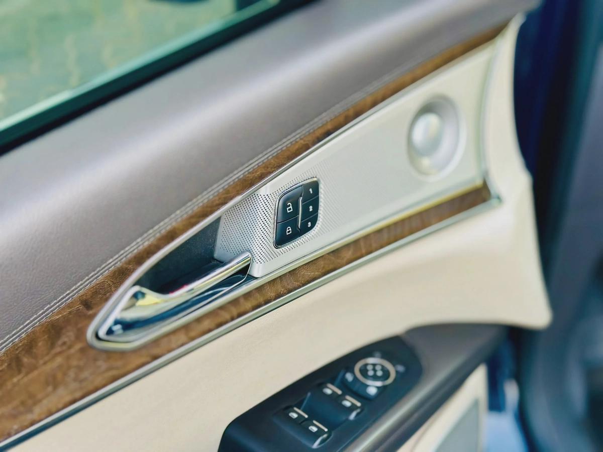 2018 Lincoln MK X - # 11438-9-9