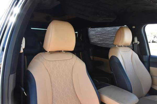 KIA CARNIVAL 7 SEATS 2023 | BLACK