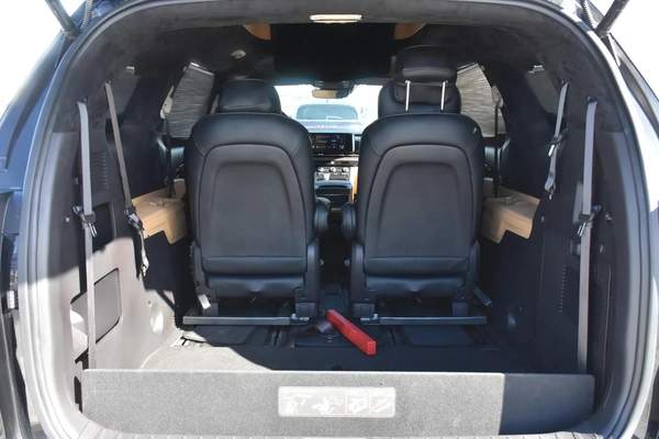 KIA CARNIVAL 7 SEATS 2023 | BLACK