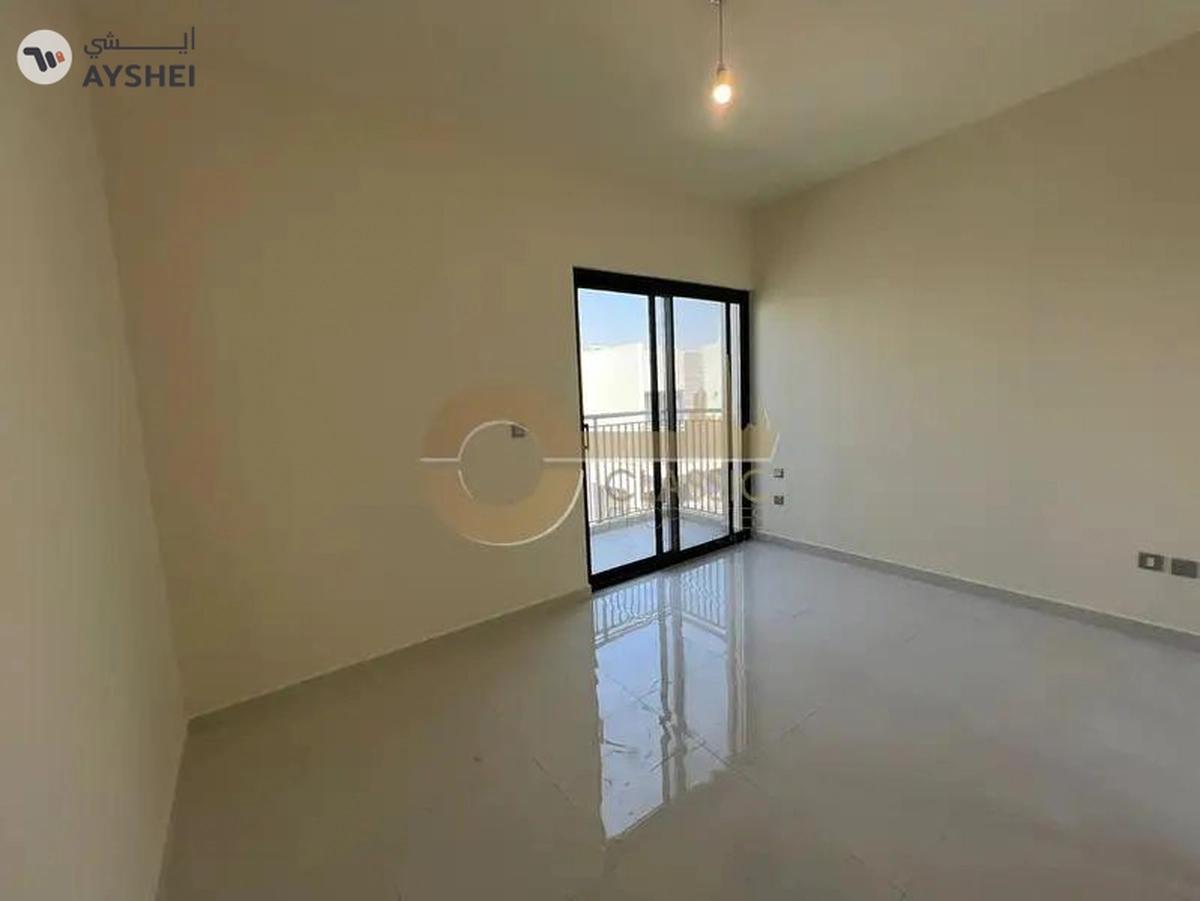 L shape Garden | Corner Unit for sale | R2EM-9-9