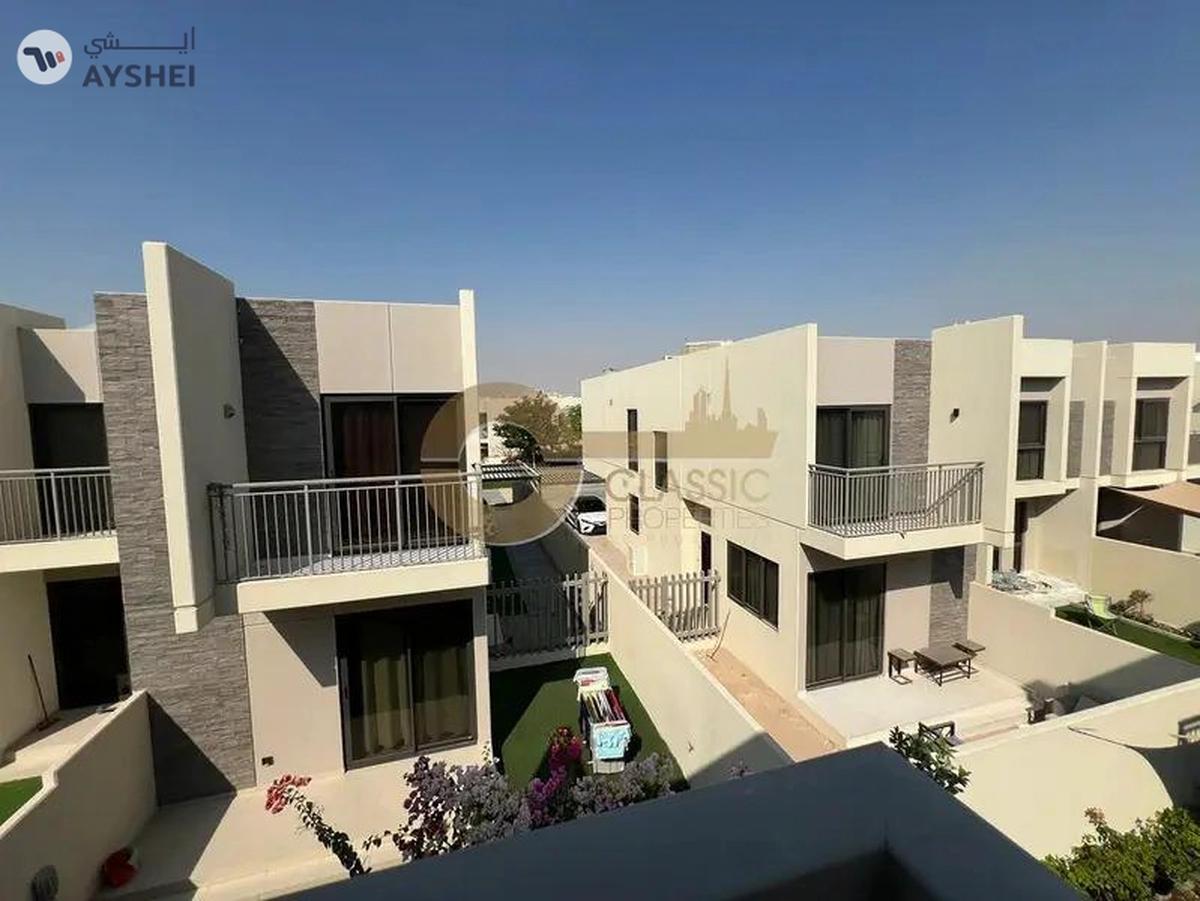 L shape Garden | Corner Unit for sale | R2EM-0-0