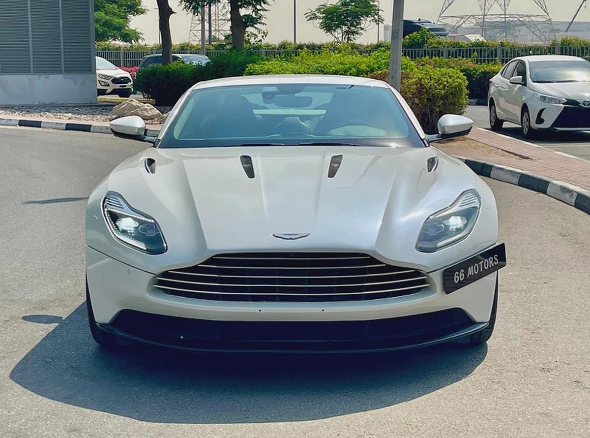 Aston Martin DB11 / 2017 Model / Gcc Spec’s / Less Km Driven-2-2