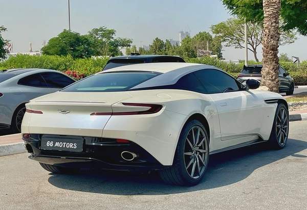 Aston Martin DB11 / 2017 Model / Gcc Spec’s / Less Km Driven