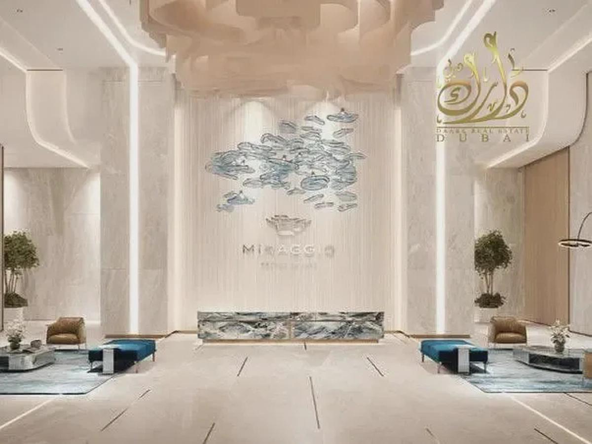 Sea and casino view-private beach-near WYNN casino-Pay only 20% and make flipping-8-8