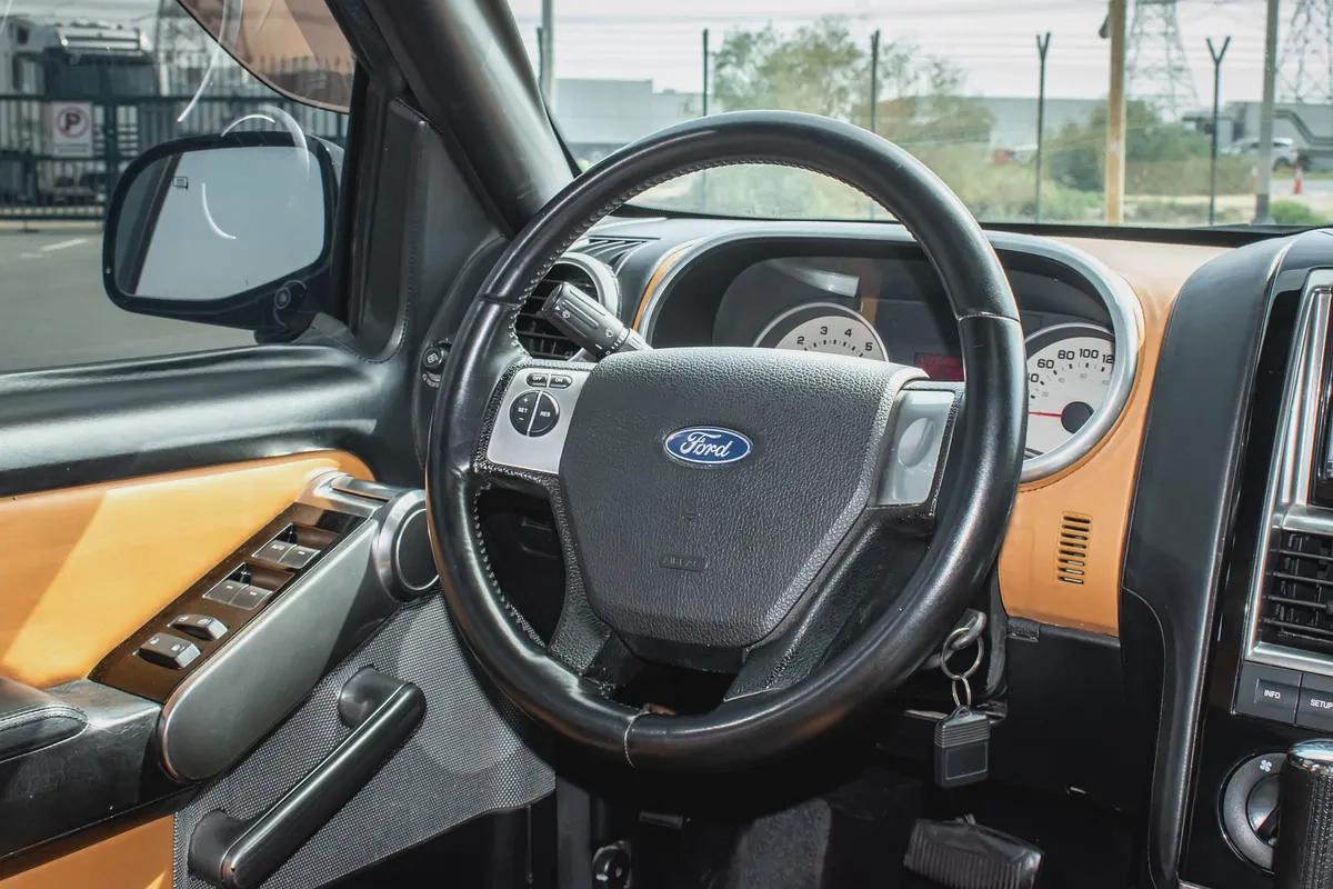 2007 - FORD EXPLORER - GOOD CONDITION - ONLY 95,000 KM-10-10