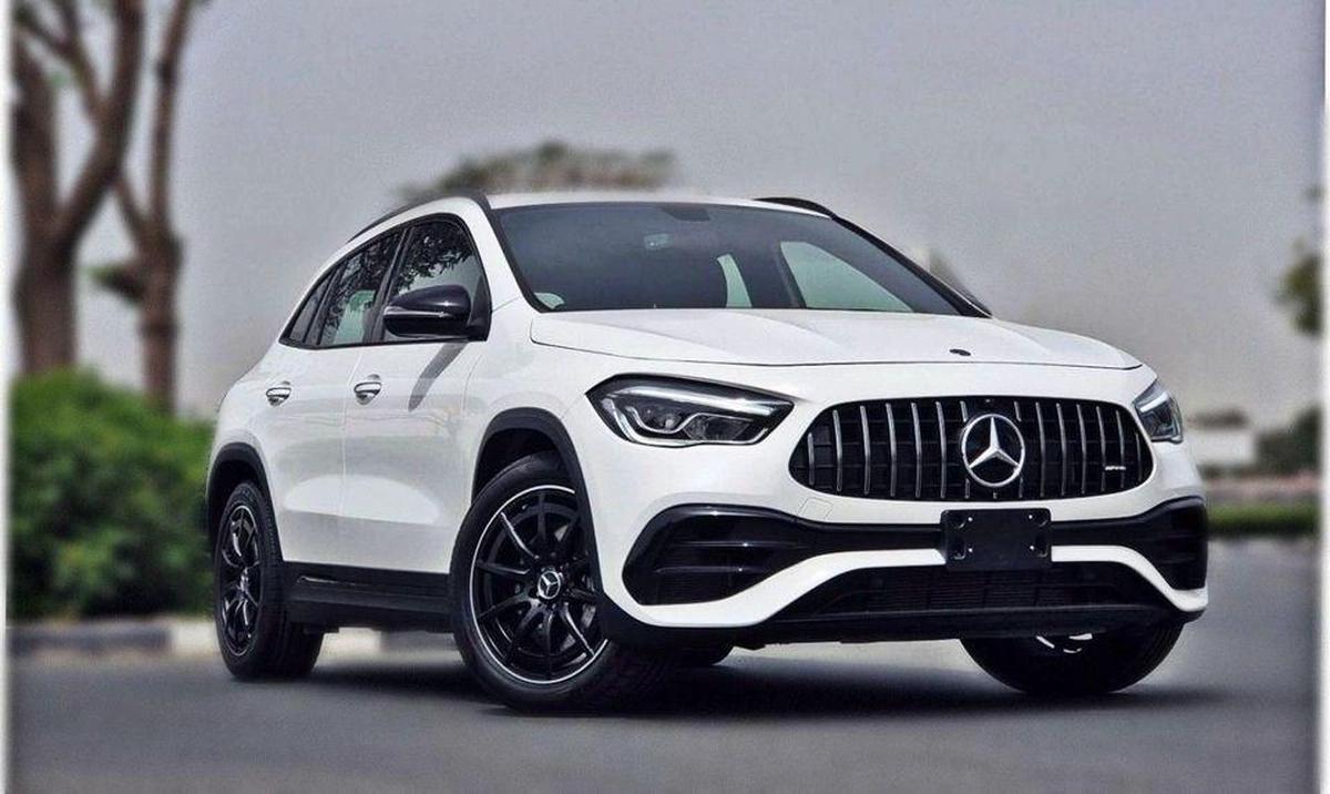 Mercedes-Benz GLA 45 AMG American Specifications - 4000km driven - 2.0L- 4 Cylinder - Turbo -0-0