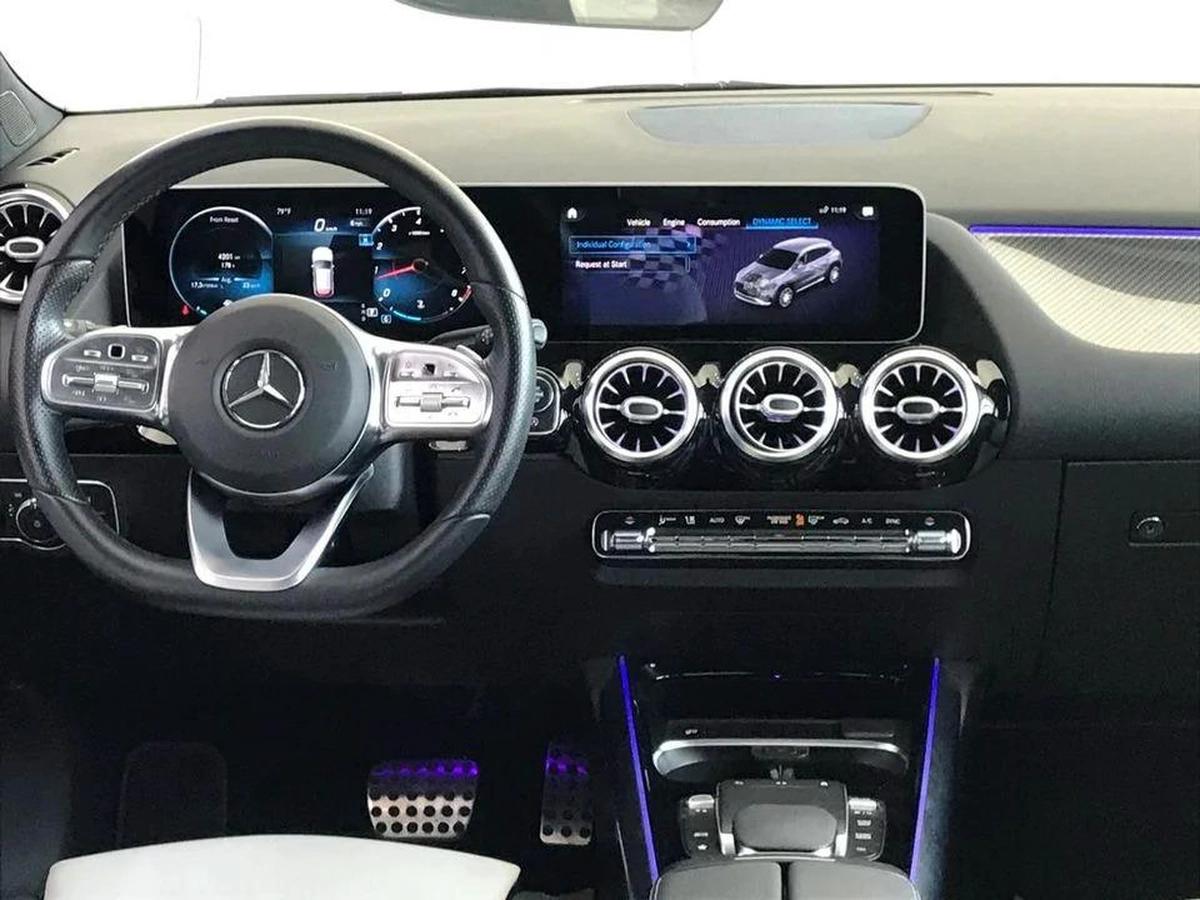 Mercedes-Benz GLA 45 AMG American Specifications - 4000km driven - 2.0L- 4 Cylinder - Turbo -5-5