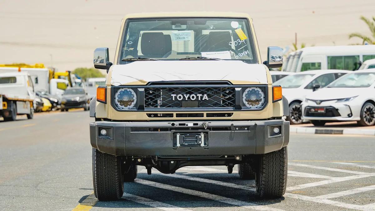 2025 Toyota Land Cruiser LC71 2.8L AT Diesel-3-3