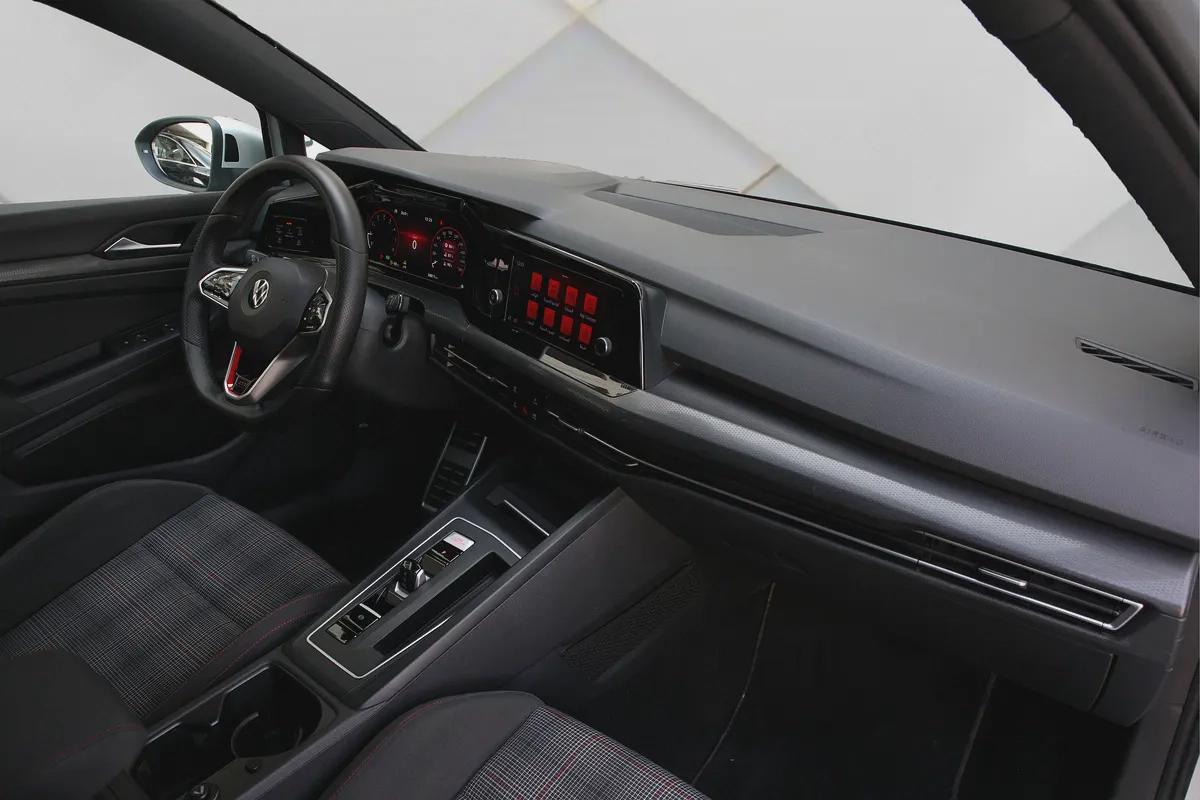 VOLKSWAGEN GOLF GTI - 2022 - GCC - FULLY LOADED - AMAZING CONDITION-11-11