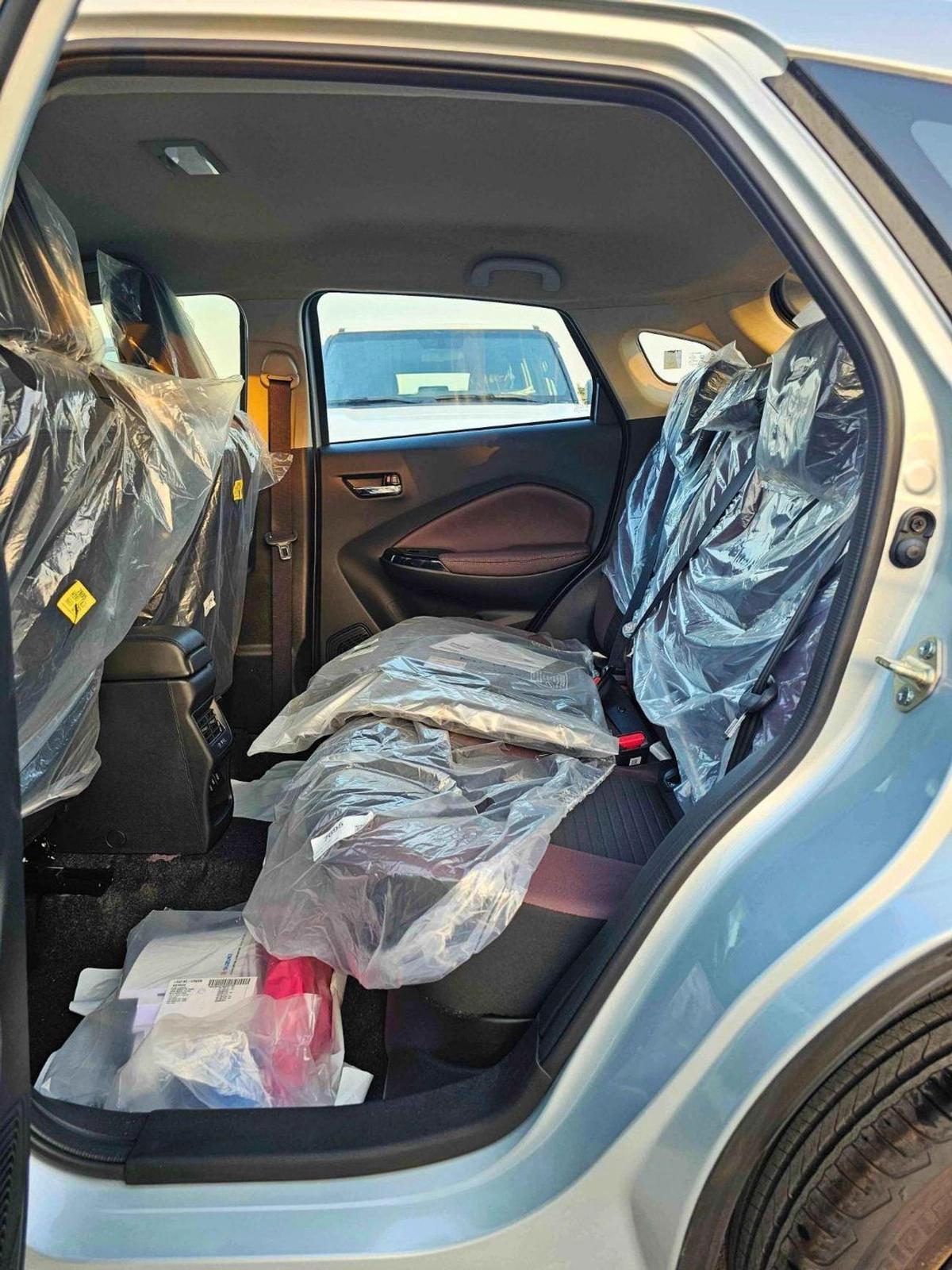 Suzuki Fronx GLX / EURO 5 HYBRID / 1.5L V4 / HEADUP DISPLAY / 360* CAMERAS /" 9" DISPLAY AUDIO (CODE # FRHGLX)-9-9