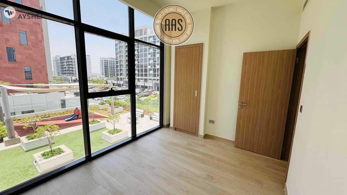 Spacious 3Bhk || Burj khalifa View || Chiller Free-10-10