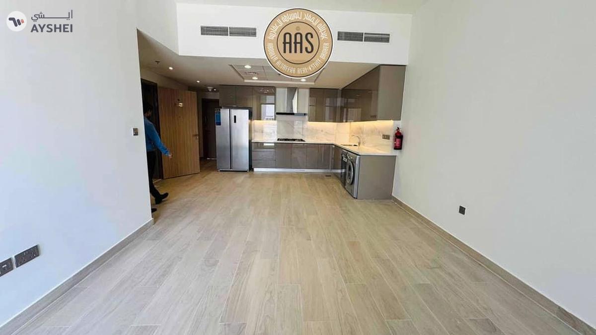 Spacious 3Bhk || Burj khalifa View || Chiller Free-17-17