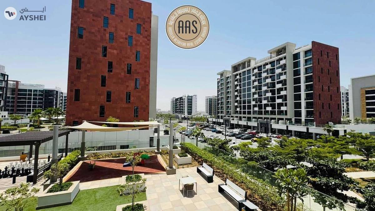 Spacious 3Bhk || Burj khalifa View || Chiller Free-5-5