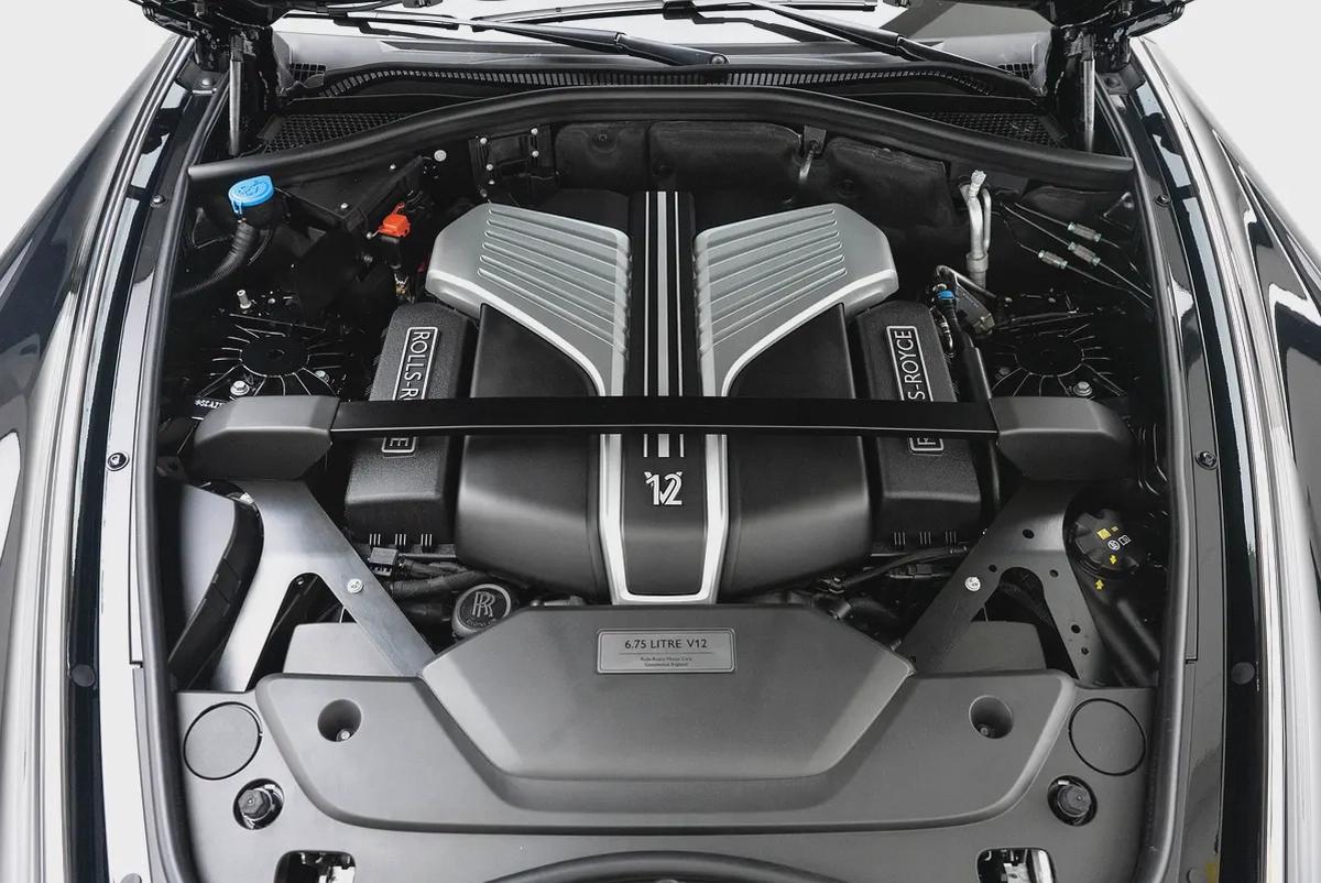 2025 ROLLS ROYCE PHANTOM | HIGH SPECS | VIP REAR SEATS-8-8