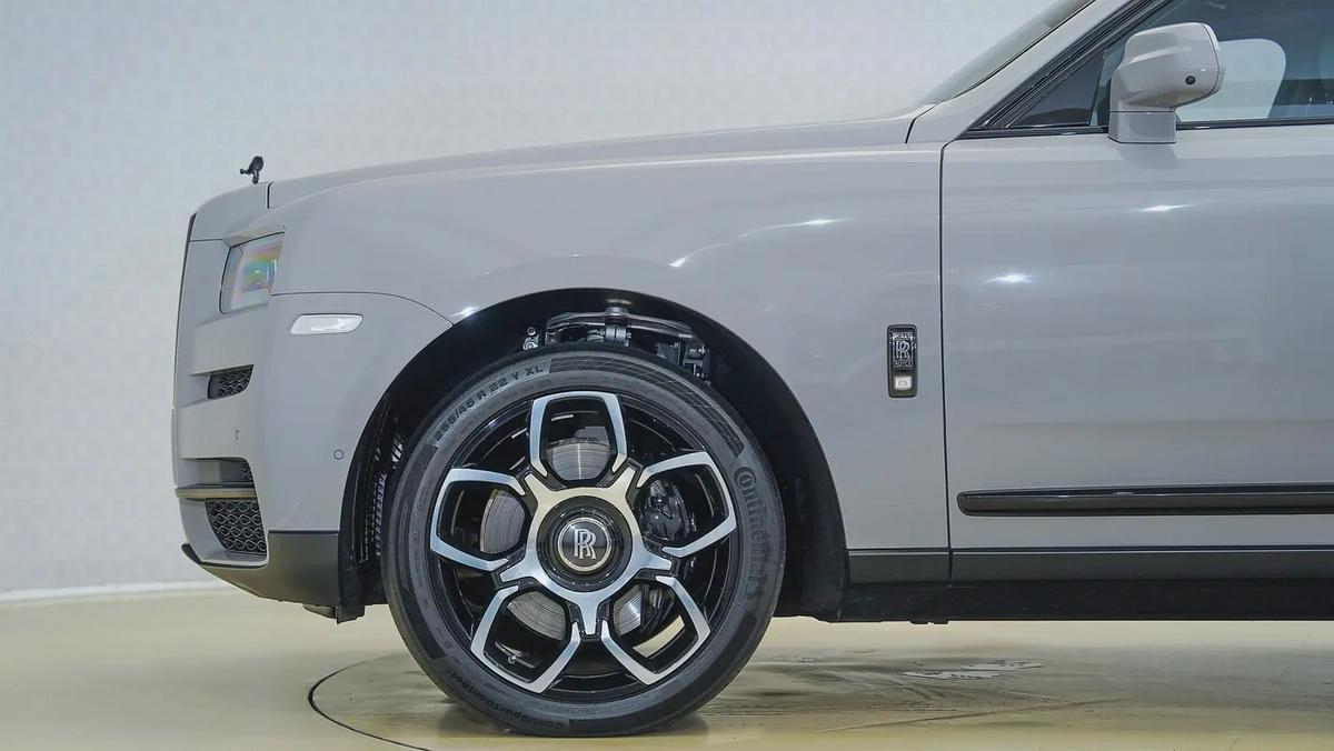 Special Offer | AED 18,393 PM | Warranty Until August 2026 | GCC | Cullinan - Black Badge-10-10