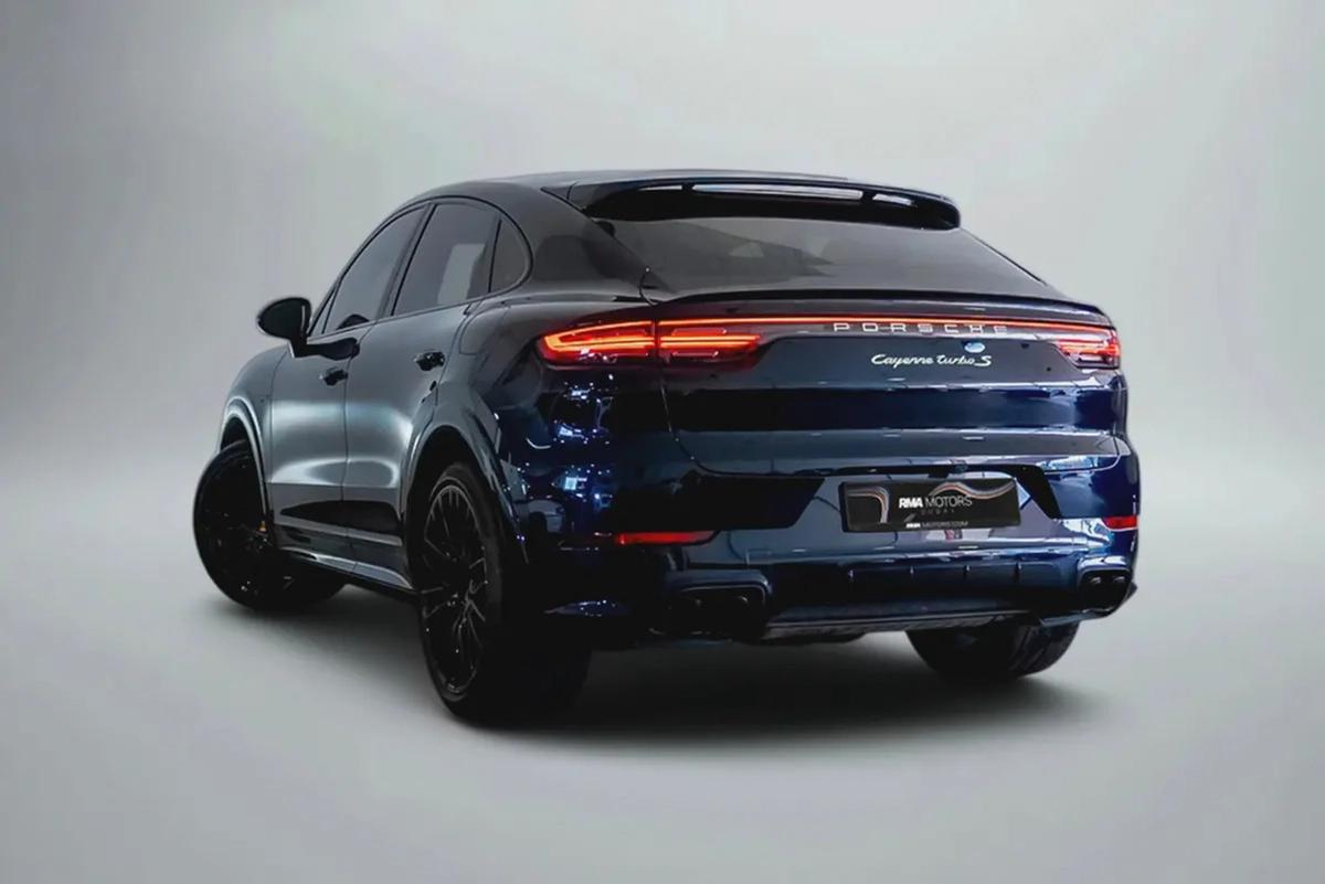 8,924 AED / month | 0% DP | 2020 Porsche Cayenne Turbo S-E Hybrid-1-1
