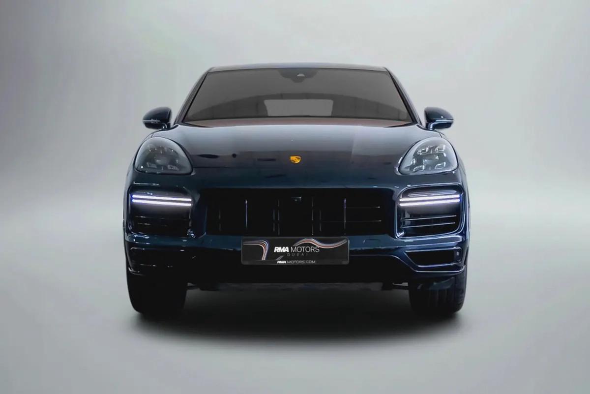 8,924 AED / month | 0% DP | 2020 Porsche Cayenne Turbo S-E Hybrid-2-2