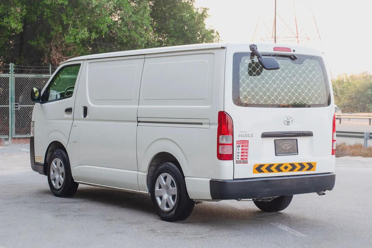 Toyota Hiace Standard Roof | Delivery Van | GCC Specs | Ref#T24064-2-2