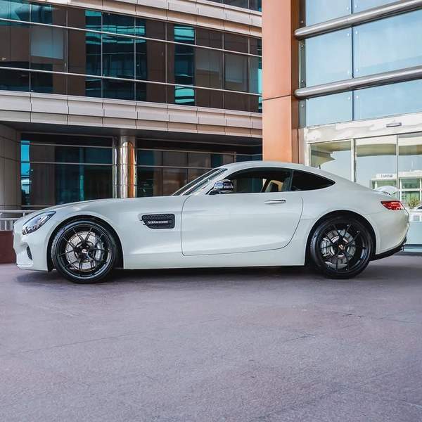 2016 MERCEDES BENZ AMG GT DONE ONLY 24,000KM