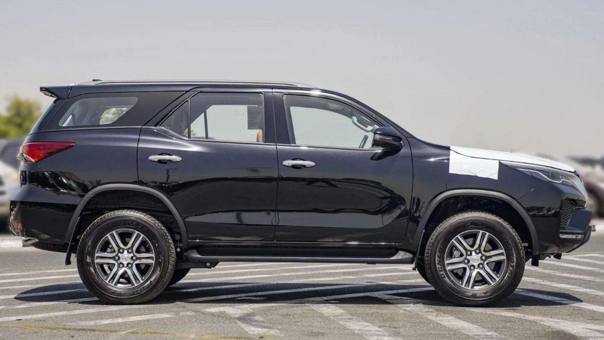 Toyota Fortuner FORTUNER 2.7L V4 4WD 7SET-4-4
