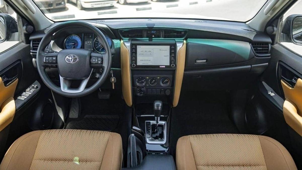 Toyota Fortuner FORTUNER 2.7L V4 4WD 7SET-8-8