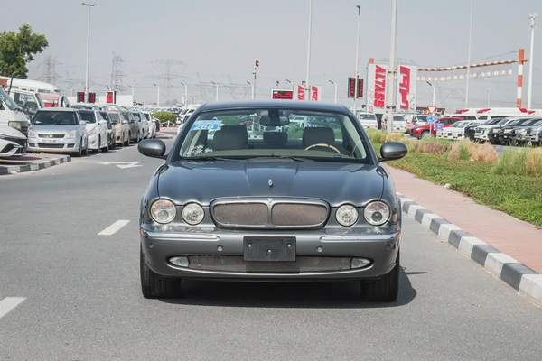 2006 - JAGUAR XJ8 - GOOD CONDITION - ONLY 43,000 KM
