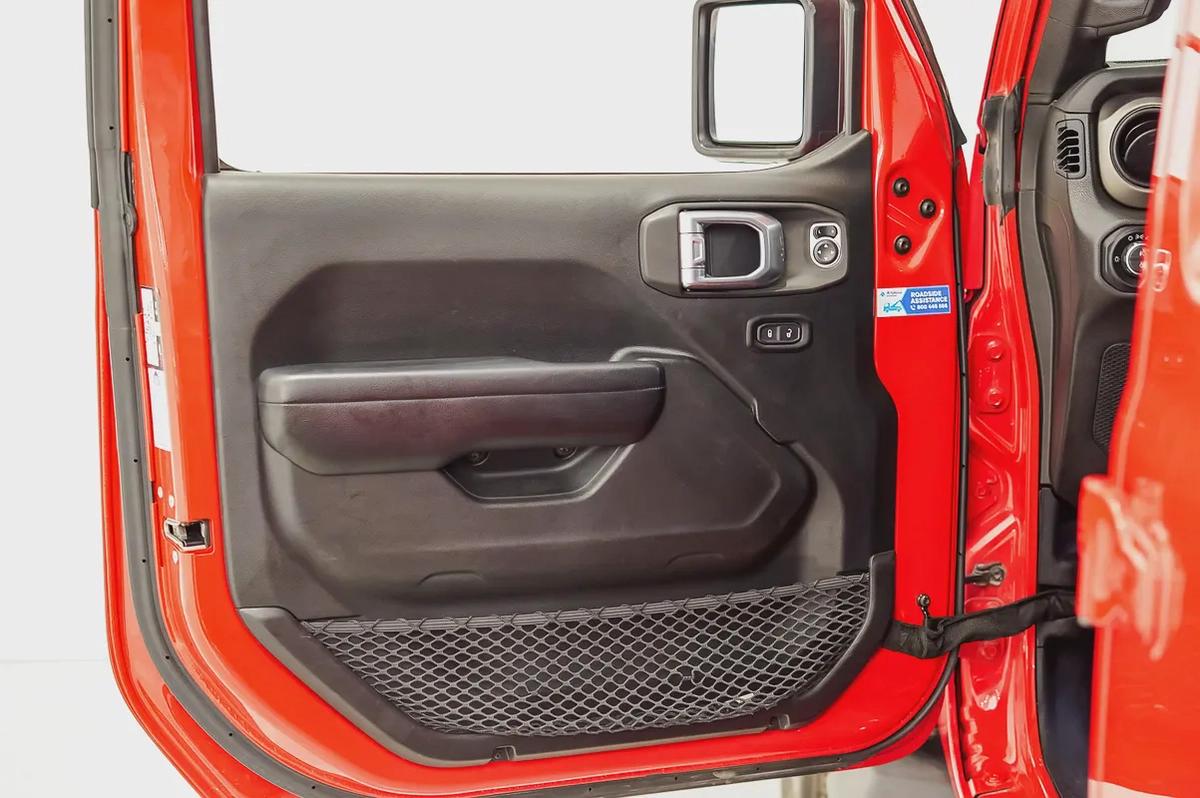 AED 1394 PM |JEEP WRANGLER UNLIMITED 2018 | PRISTINE CONDITION | 1 YEAR WARRANTY | GCC-6-6