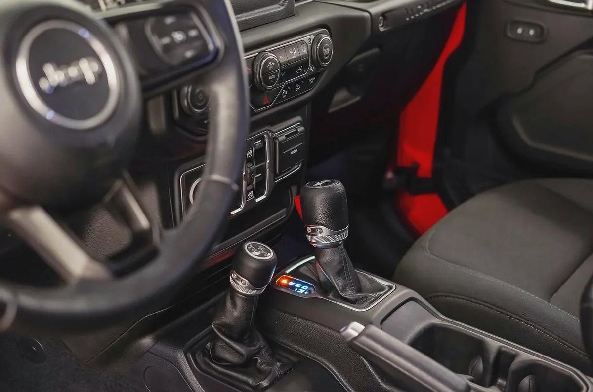 AED 1394 PM |JEEP WRANGLER UNLIMITED 2018 | PRISTINE CONDITION | 1 YEAR WARRANTY | GCC-12-12