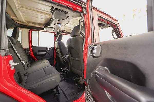 AED 1394 PM |JEEP WRANGLER UNLIMITED 2018 | PRISTINE CONDITION | 1 YEAR WARRANTY | GCC