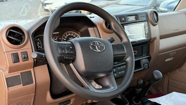 Toyota Land Cruiser Pick Up Std 4.0L Single Cab Utility 4WD - 2025