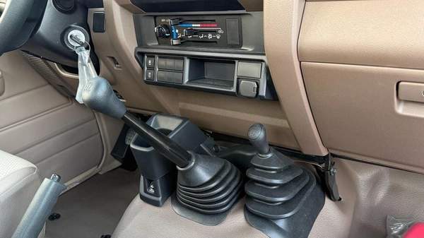 Toyota Land Cruiser Pick Up Std 4.0L Single Cab Utility 4WD - 2025