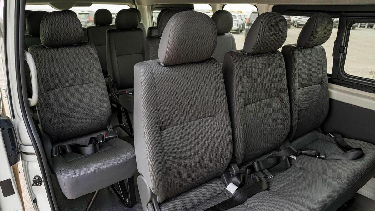 Toyota Hiace TOYOTA HIACE HR 2.7P MT 16 SEATER - WHITE-14-14