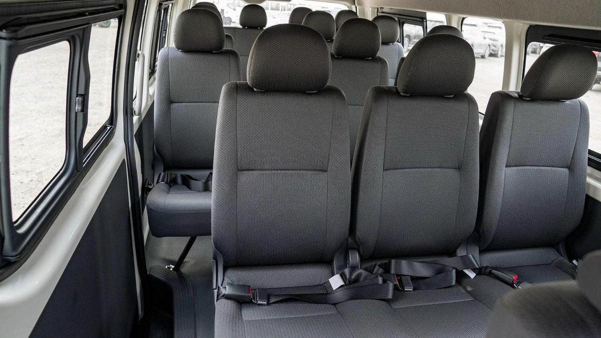Toyota Hiace TOYOTA HIACE HR 2.7P MT 16 SEATER - WHITE-20-20