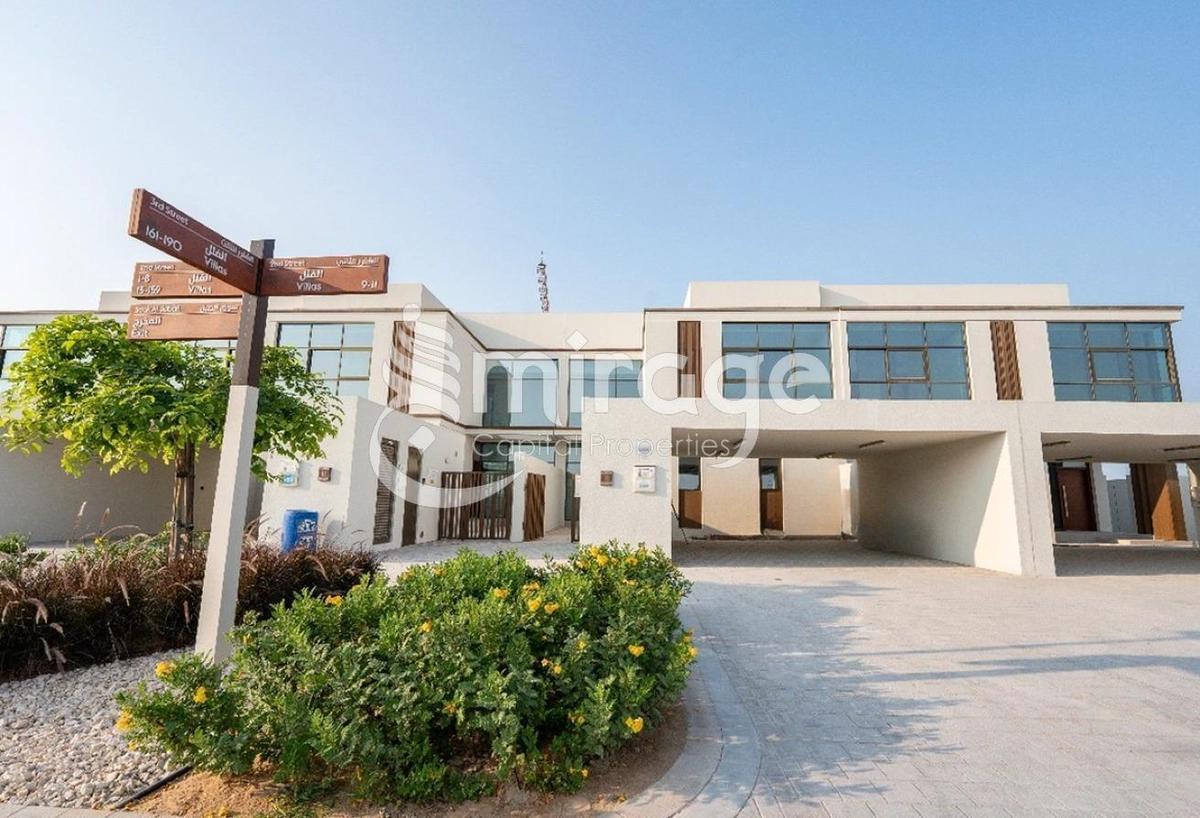 Single Row | 3BR TH Square | Prime Location-0-landscape