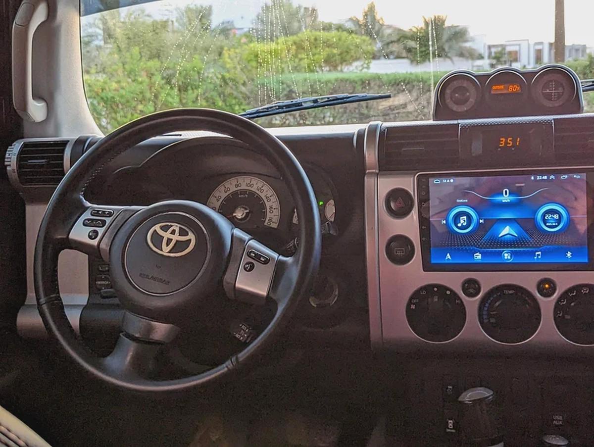 TOYOTA FJ CRUISER 2011 GCC IN EXCELLENT CONDITION-9-9