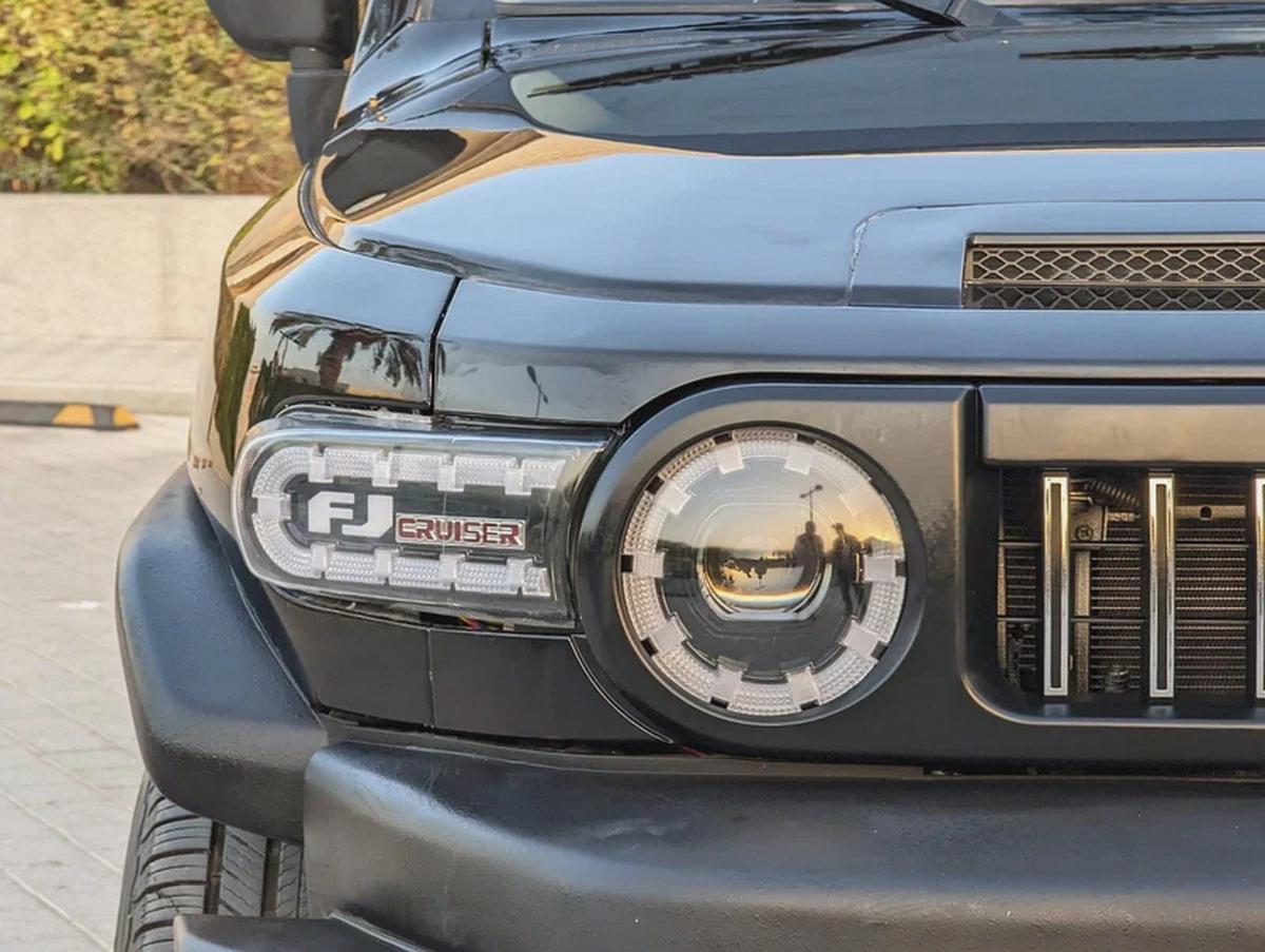 TOYOTA FJ CRUISER 2011 GCC IN EXCELLENT CONDITION-18-18