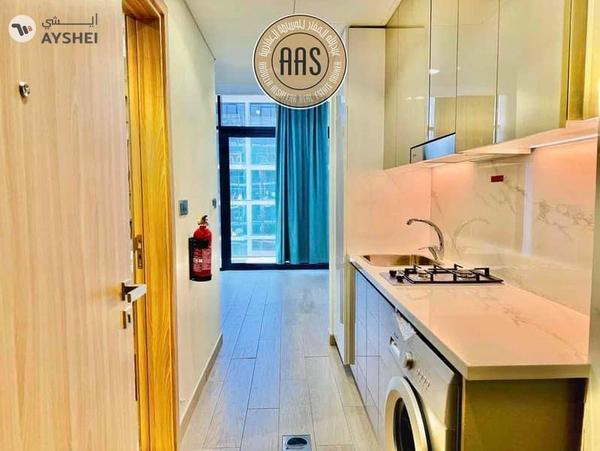 Pool view •• big balcony •• kitchen appliances •• chiller free