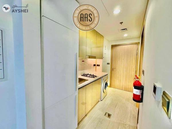 Pool view •• big balcony •• kitchen appliances •• chiller free