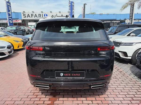 2025 Land Rover Range Rover Sport HSE Dynamic - GCC Specs - Brand New
