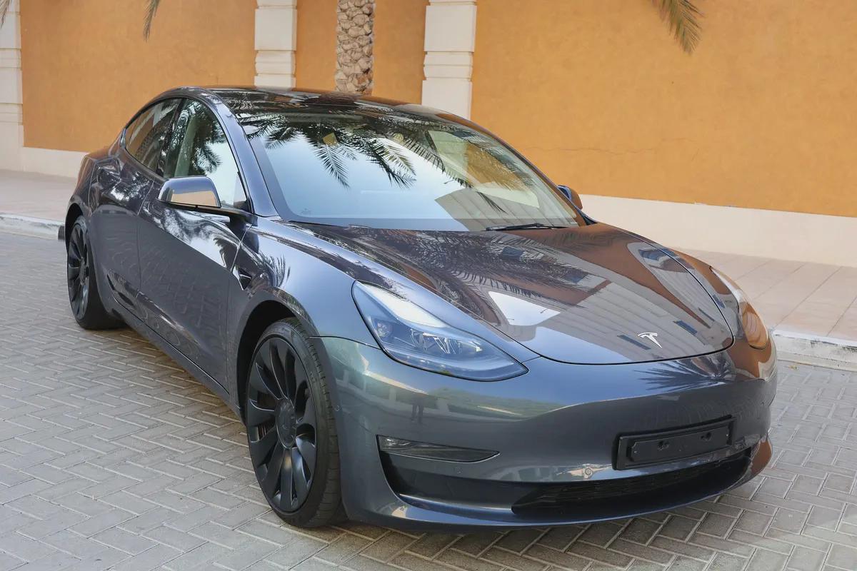 TESLA MODEL 3 PERFORMANCE - GCC SPECS - UNDER WARRANTY - FULL SERVICE HISTORY - ACCIDENT FREE --4-4