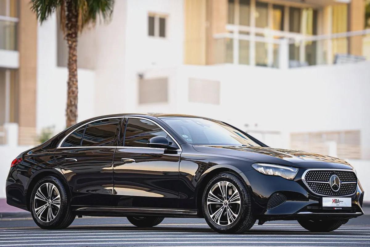 2025 | Mercedes E200 Black | Low Mileage | Brand new | Clean title | Warranty |-1-1